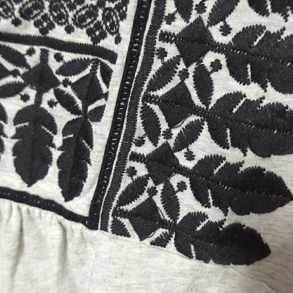 GAP Gray Cap Sleeve Blouse - Picture 3 of 6